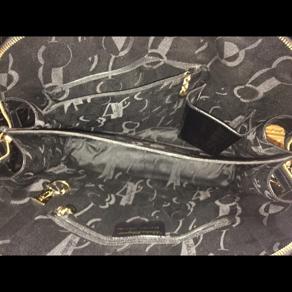 💃NWT VINTAGE SALVATOR FERRAGAMO LEATHER HANDBAG💃 - Picture 4 of 4